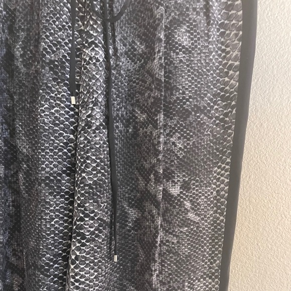 Rebecca Taylor Silk Python Joggers - Picture 4 of 6